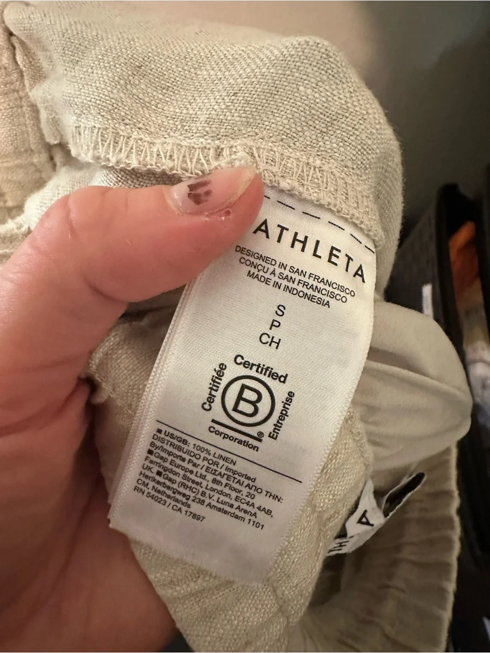 Athleta Retreat Easy Barrel crop pants 100% linen